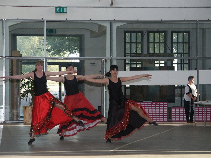 Click for next image