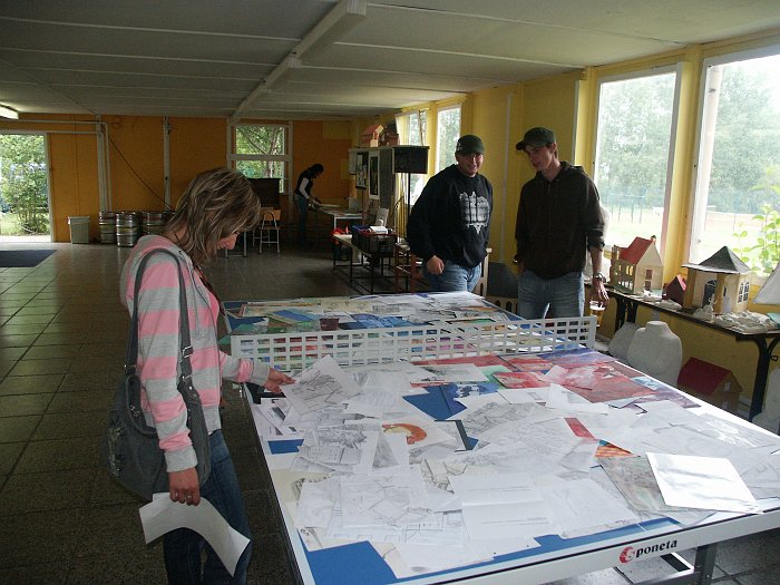 Click for next image